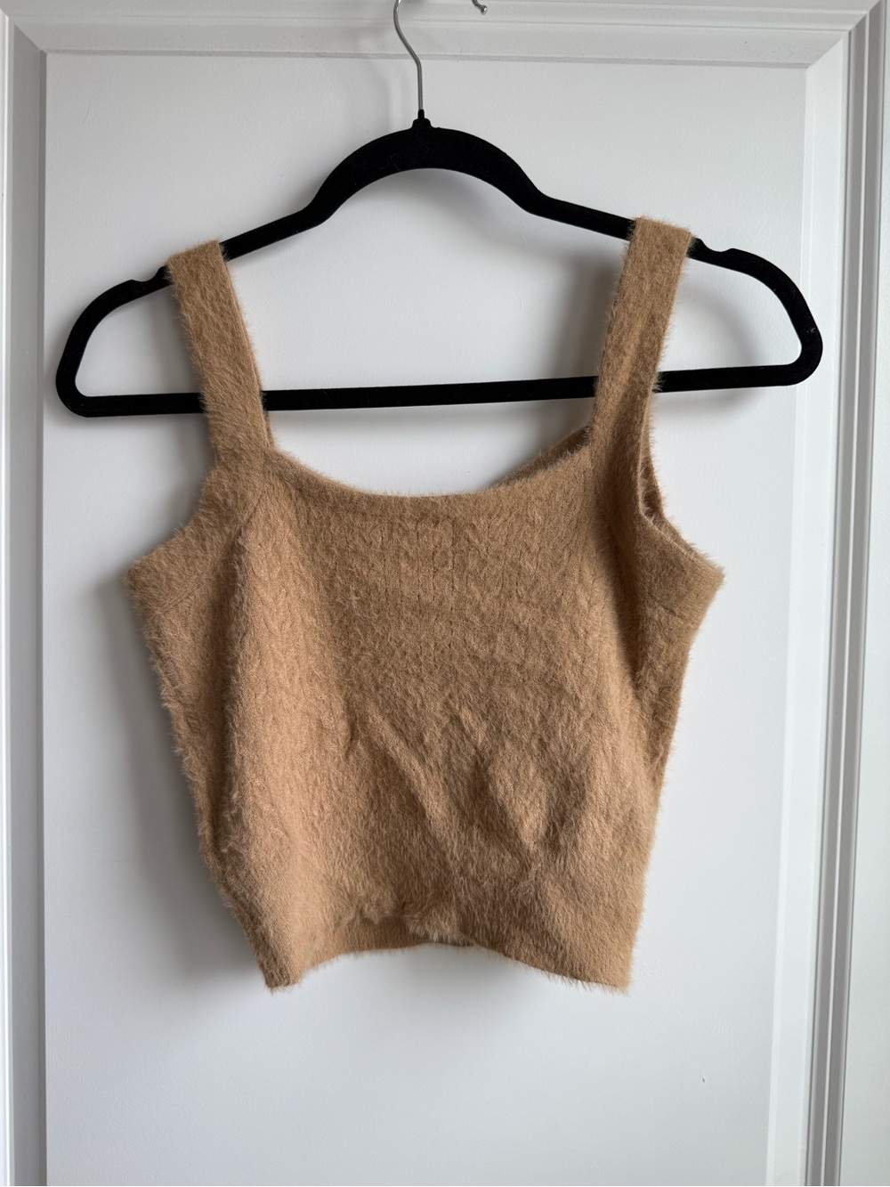 Cake NWT Fluffy Square-Neck Tank Sz M - Picture 2 of 3